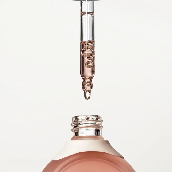 NIB❤️‍🔥 8 Faces Brilliance Serum Full Size - Picture 2 of 5